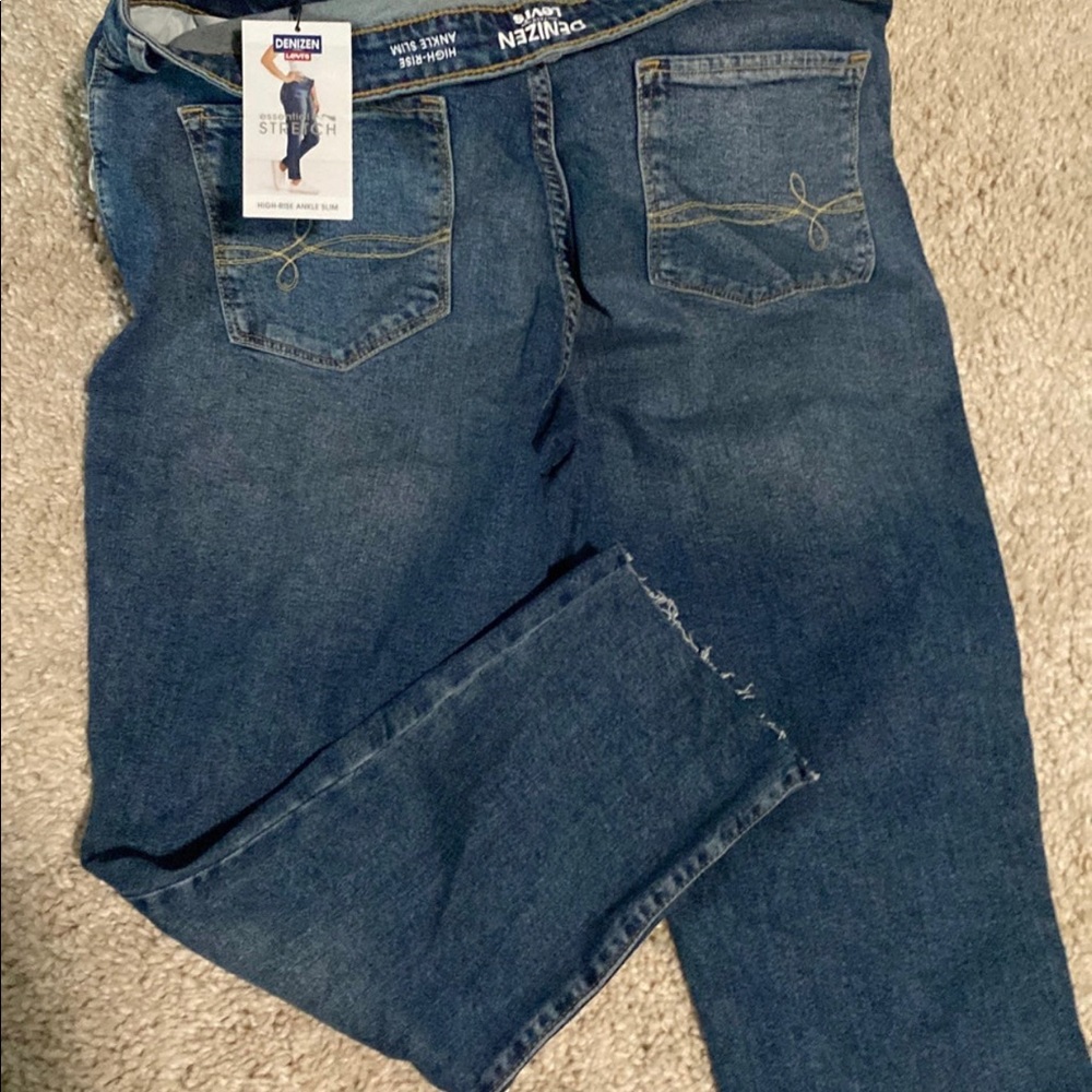 Size - 18, BRAND NEW LEVI’S Jeans